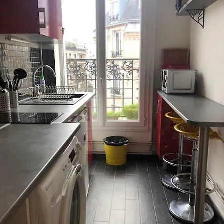 2 Pieces Lumineux Avec Balcon Filant Apartamento *